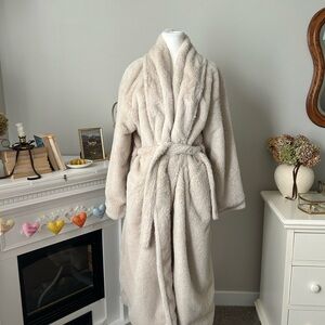 Minky Couture Cozy Cream Faux Fur Robe
